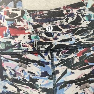 lululemon Multicolor Abstract Print Leggings — Black Base-Sized very small